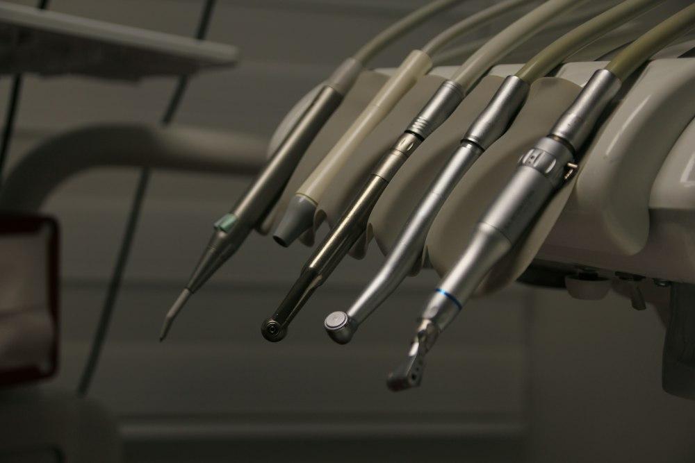 Prístroj Airflow na dentálnu hygienu podľa protokolu GBT
